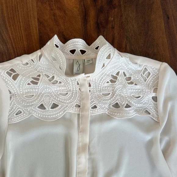 Joie Cream Lace Detail Blouse size small - Picture 3 of 5